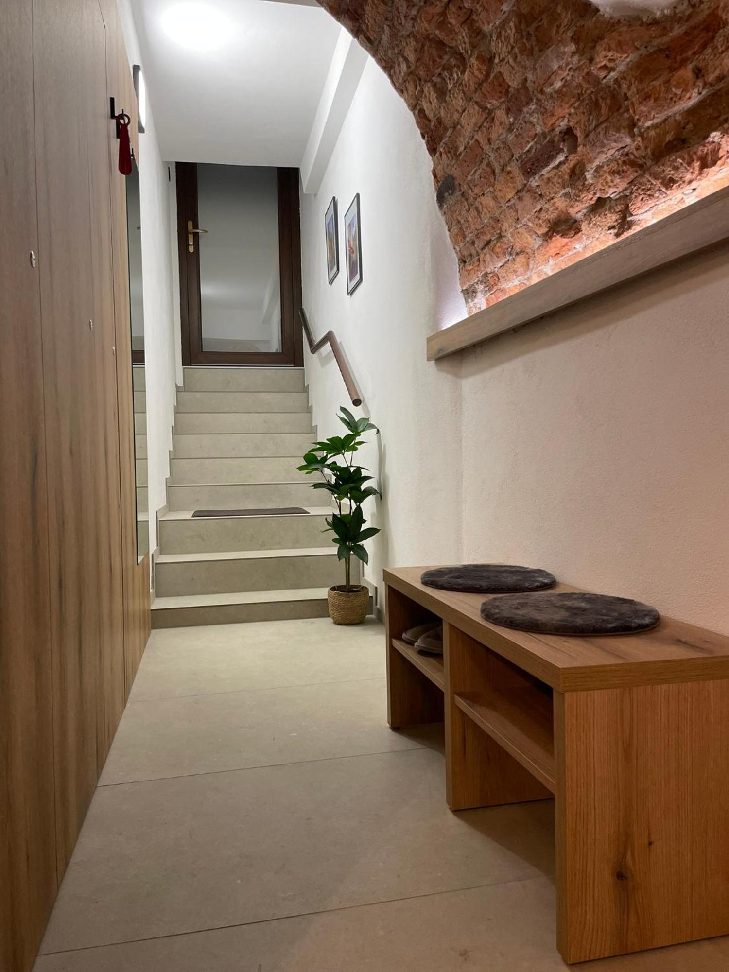 קושיצה Understreet Studio With Private Parking מראה חיצוני תמונה